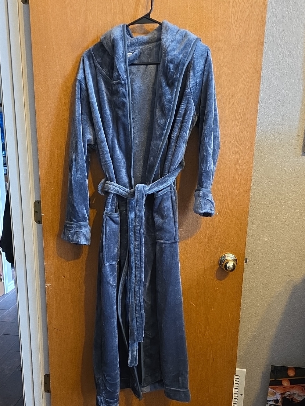 Women's Plush Hooded Bath Robe - Grey